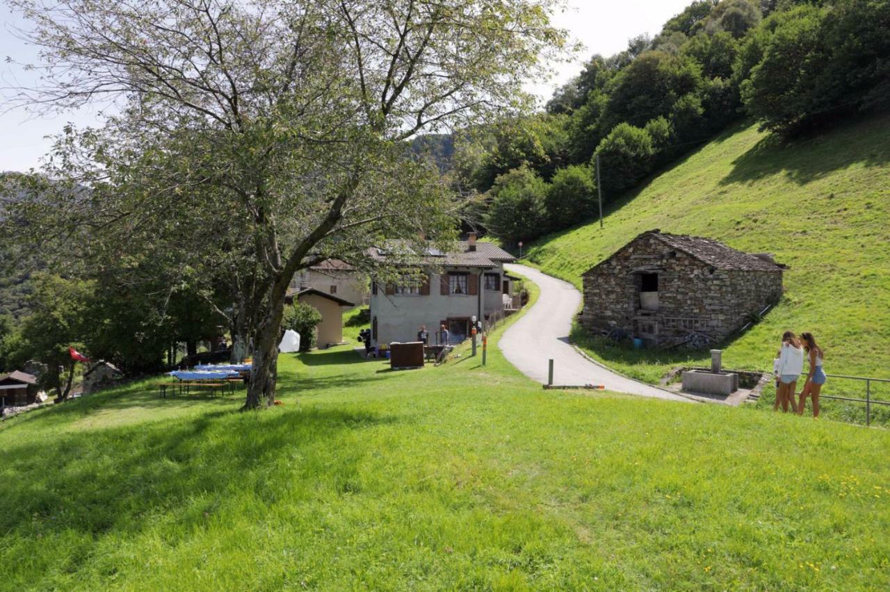 Ferienwohnung Rustico Ai Monti Cadenazzo Dış mekan fotoğraf